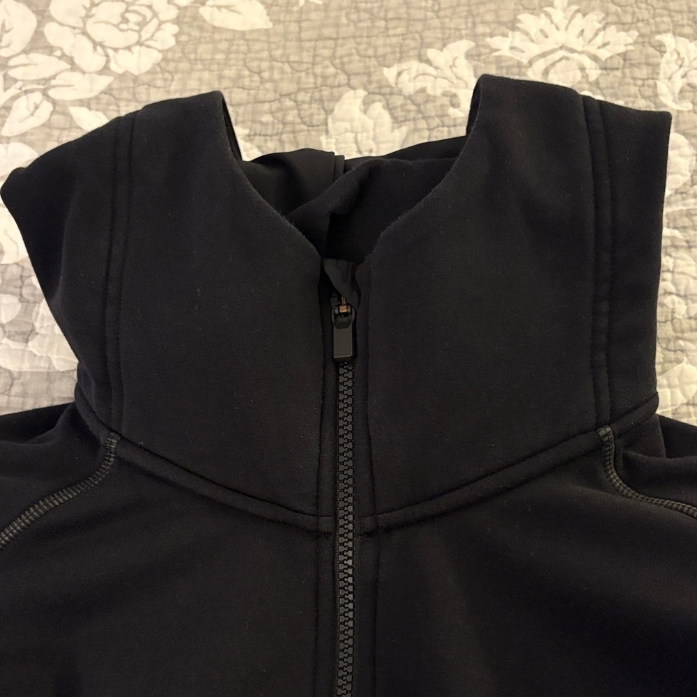 Athleta Cya Stronger Hooded Jacket ~ Size XS ~ Black - Picture 4 of 7